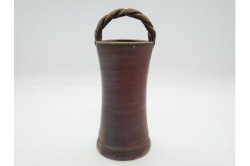 柴岡守　備前焼　手付花入(共箱付き、陶印あり、花器、作家物)(R-062280)