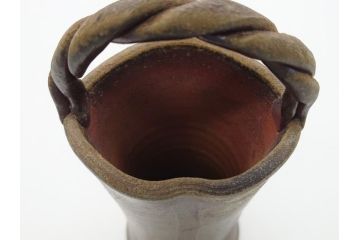 柴岡守　備前焼　手付花入(共箱付き、陶印あり、花器、作家物)(R-062280)