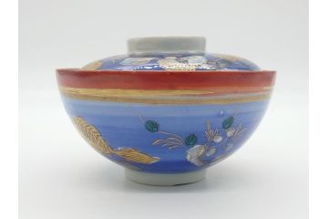希少　明治期　伊万里焼　金彩　色絵　染付　金魚図　食卓を華やかに演出する蓋付き茶碗3客セット(和食器)(R-062285)