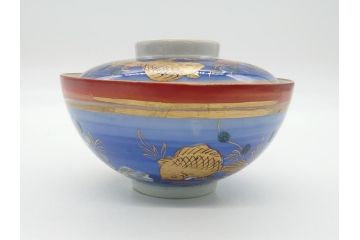 希少　明治期　伊万里焼　金彩　色絵　染付　金魚図　食卓を華やかに演出する蓋付き茶碗3客セット(和食器)(R-062285)