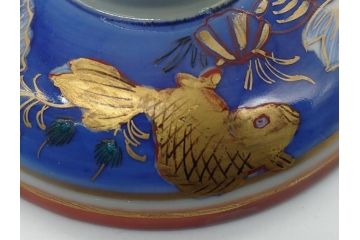 希少　明治期　伊万里焼　金彩　色絵　染付　金魚図　食卓を華やかに演出する蓋付き茶碗3客セット(和食器)(R-062285)