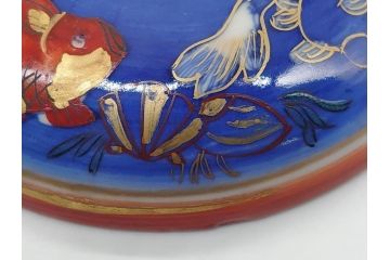 希少　明治期　伊万里焼　金彩　色絵　染付　金魚図　食卓を華やかに演出する蓋付き茶碗3客セット(和食器)(R-062285)