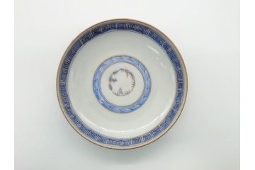希少　明治期　伊万里焼　金彩　色絵　染付　金魚図　食卓を華やかに演出する蓋付き茶碗3客セット(和食器)(R-062285)