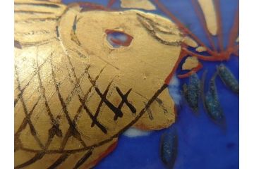 希少　明治期　伊万里焼　金彩　色絵　染付　金魚図　食卓を華やかに演出する蓋付き茶碗3客セット(和食器)(R-062285)
