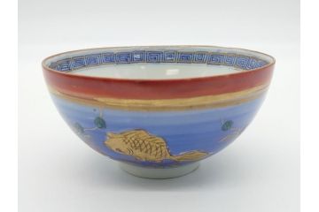 希少　明治期　伊万里焼　金彩　色絵　染付　金魚図　食卓を華やかに演出する蓋付き茶碗3客セット(和食器)(R-062285)