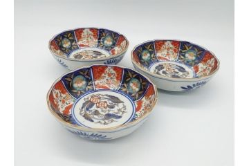 幕末〜明治期　富長貴春(富貴長春)　伊万里　色絵　金彩　5寸皿　約15cm　煌びやかで豪華な絵付けの深皿3客セット(和食器、和皿、変形皿、五寸)(R-062289)