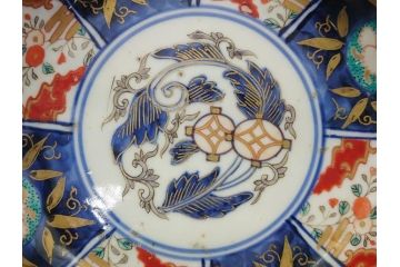 幕末〜明治期　富長貴春(富貴長春)　伊万里　色絵　金彩　5寸皿　約15cm　煌びやかで豪華な絵付けの深皿3客セット(和食器、和皿、変形皿、五寸)(R-062289)