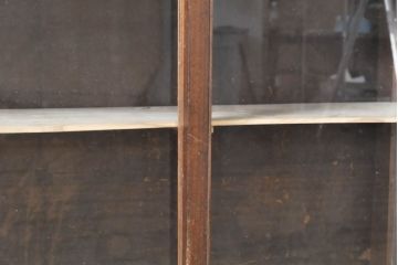 和製アンティーク　大正ロマン　脚(台輪)付きリメイク　レトロな雰囲気を醸し出す天飾り付きガラスケース(ショーケース、陳列棚、飾り棚、店舗什器)(R-062307)