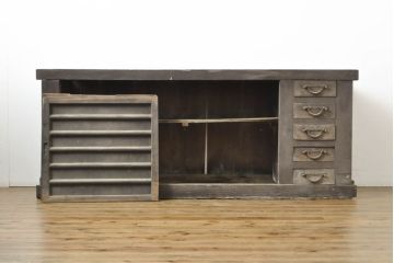 和製アンティーク　明治期　京都産　経年を感じる風合いが魅力の水屋箪笥サイドボード(収納棚、戸棚、テレビ台、時代箪笥、サイドキャビネット、リビングボード、引き出し)(R-062314)