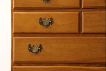 中古　横浜クラシック家具　ダニエル(daniel)　チェストイレブン　ナチュラルテイストのお部屋におすすめ!!優しい木の温もり溢れるチェスト(洋タンス、引き出し、ハイチェスト)(R-062318)