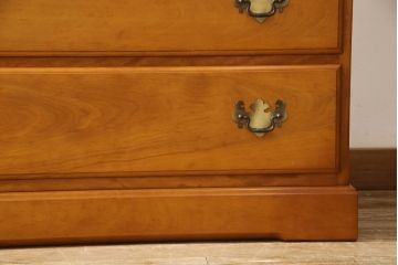 中古　横浜クラシック家具　ダニエル(daniel)　チェストイレブン　ナチュラルテイストのお部屋におすすめ!!優しい木の温もり溢れるチェスト(洋タンス、引き出し、ハイチェスト)(R-062318)