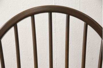 イギリスビンテージ　ERCOL(アーコール)　洗練されたデザインが魅力的!!木の温もり溢れるロッキングチェア(板座チェア、アームチェア、揺り椅子、イス、ヴィンテージ)(R-062322)