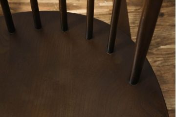 イギリスビンテージ　ERCOL(アーコール)　洗練されたデザインが魅力的!!木の温もり溢れるロッキングチェア(板座チェア、アームチェア、揺り椅子、イス、ヴィンテージ)(R-062322)