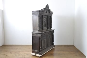 ベルギーアンティーク　立体的な装飾が目を惹くキャビネット(戸棚、収納棚)(R-062327)