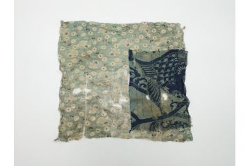 江戸〜明治期　時代物　梨地　螺鈿　蝶描金　木製　高蒔絵　金彩　銀彩　煌びやかに舞う蝶のデザインが魅力の香合(共箱付き、刑部梨地、漆器)(R-062330)