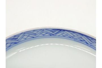 上手物　幕末〜明治期　成化年製　伊万里焼　色絵　金襴手　染付　金彩　花蝶図　鶴　4.4寸　約13cm　色彩豊かな絵付けで食卓が明るくなる蓋付き茶碗3客セット(和食器、和皿、四寸四分)(R-062333)