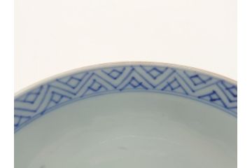 上手物　幕末〜明治期　成化年製　伊万里焼　色絵　金襴手　染付　金彩　花蝶図　鶴　4.4寸　約13cm　色彩豊かな絵付けで食卓が明るくなる蓋付き茶碗2客セット(和食器、和皿、四寸四分)(R-062342)