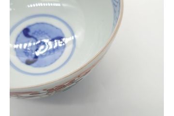 上手物　幕末〜明治期　成化年製　伊万里焼　色絵　金襴手　染付　金彩　花蝶図　鶴　4.4寸　約13cm　色彩豊かな絵付けで食卓が明るくなる蓋付き茶碗2客セット(和食器、和皿、四寸四分)(R-062342)