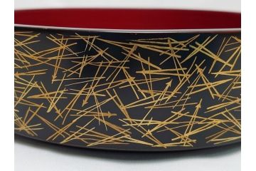 平安象彦　蒔絵　松葉　丸　三段　直径6.6寸　約20cm　上品に輝く艶が魅力の大内重(共箱付き、重箱、漆器、木製、お重)(R-062351)