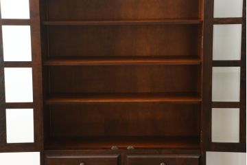 中古　北海道民芸家具　和洋どちらのお部屋にも馴染むブックケース(本箱、書棚、収納棚、キャビネット、飾り棚)(R-062355)