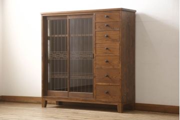 ラフジュ工房オリジナル　古建具リメイク　引き出し7杯付き　品のある佇まいが印象的な脚付き収納棚(戸棚、飾り棚、キャビネット)(R-062358)