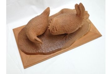 昭和初期　中村七十郎作　角刀　木の温かみを感じる木彫りの置物(チャボ、鳥、二羽、置き物、共箱付き、彫刻家、宮大工)(R-062371)