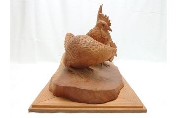 昭和初期　中村七十郎作　角刀　木の温かみを感じる木彫りの置物(チャボ、鳥、二羽、置き物、共箱付き、彫刻家、宮大工)(R-062371)