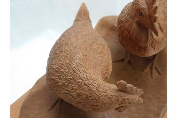 昭和初期　中村七十郎作　角刀　木の温かみを感じる木彫りの置物(チャボ、鳥、二羽、置き物、共箱付き、彫刻家、宮大工)(R-062371)