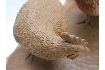 昭和初期　中村七十郎作　角刀　木の温かみを感じる木彫りの置物(チャボ、鳥、二羽、置き物、共箱付き、彫刻家、宮大工)(R-062371)