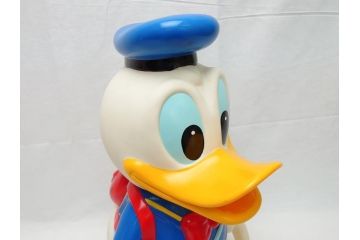 当時物　三菱銀行　ノベルティー　ソフビ　2体セット　遠足姿　レトロな表情が可愛いドナルド&デイジーの古い貯金箱(カウンター用、店頭用、企業物、非売品、コインバンク、ディズニー)(R-062375)