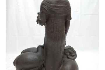 TAKEZO　新海竹蔵　ブロンズ　穏やかな表情の女性と羊の置物(置き物、近代彫刻)(R-062376)