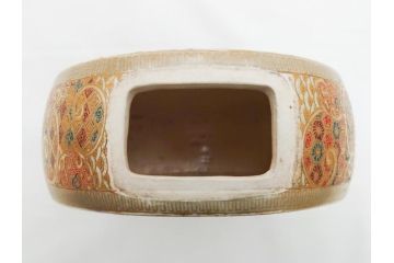 激レア!　明治時代　薩摩錦手　花と人物図鼠蓋太鼓形香炉　繊細な職人技が光る香炉(鑑定書付き、共箱付き、置物、ディスプレイ、仏具)(R-062379)
