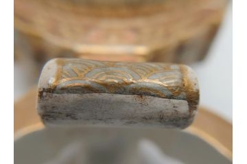 激レア!　明治時代　薩摩錦手　花と人物図鼠蓋太鼓形香炉　繊細な職人技が光る香炉(鑑定書付き、共箱付き、置物、ディスプレイ、仏具)(R-062379)