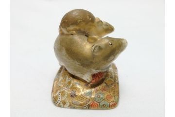 激レア!　明治時代　薩摩錦手　花と人物図鼠蓋太鼓形香炉　繊細な職人技が光る香炉(鑑定書付き、共箱付き、置物、ディスプレイ、仏具)(R-062379)