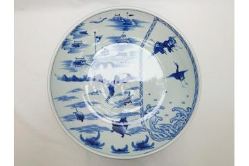江戸期　古伊万里　染付　城　波に鶴文　亀文　1尺3寸皿　約38.5cm　珍しい図柄の大皿(一尺三寸、和食器、和皿)(R-062387)