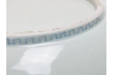 江戸期　古伊万里　染付　城　波に鶴文　亀文　1尺3寸皿　約38.5cm　珍しい図柄の大皿(一尺三寸、和食器、和皿)(R-062387)