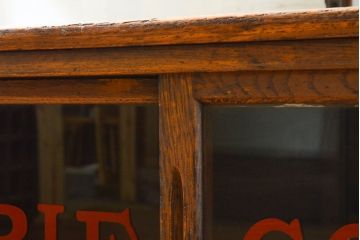 フランスアンティーク　激レア　希少デザイン　おしゃれなディスプレイが叶う洋菓子店の台形ガラスケース(ショーケース、陳列棚、店舗什器)(R-062393)