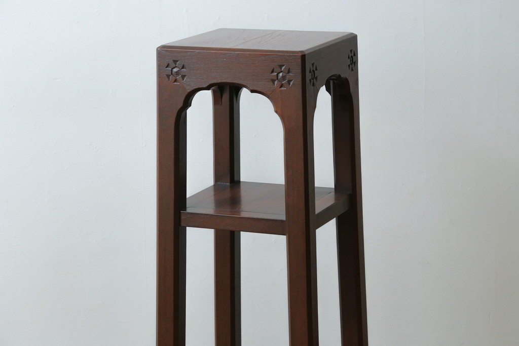 和製アンティーク　激レア　彫刻家　山根八春(やまねやつはる、はっしゅん)　レリーフ入り　なかなかお目にかかれない希少なサイドテーブル　(R-062411)