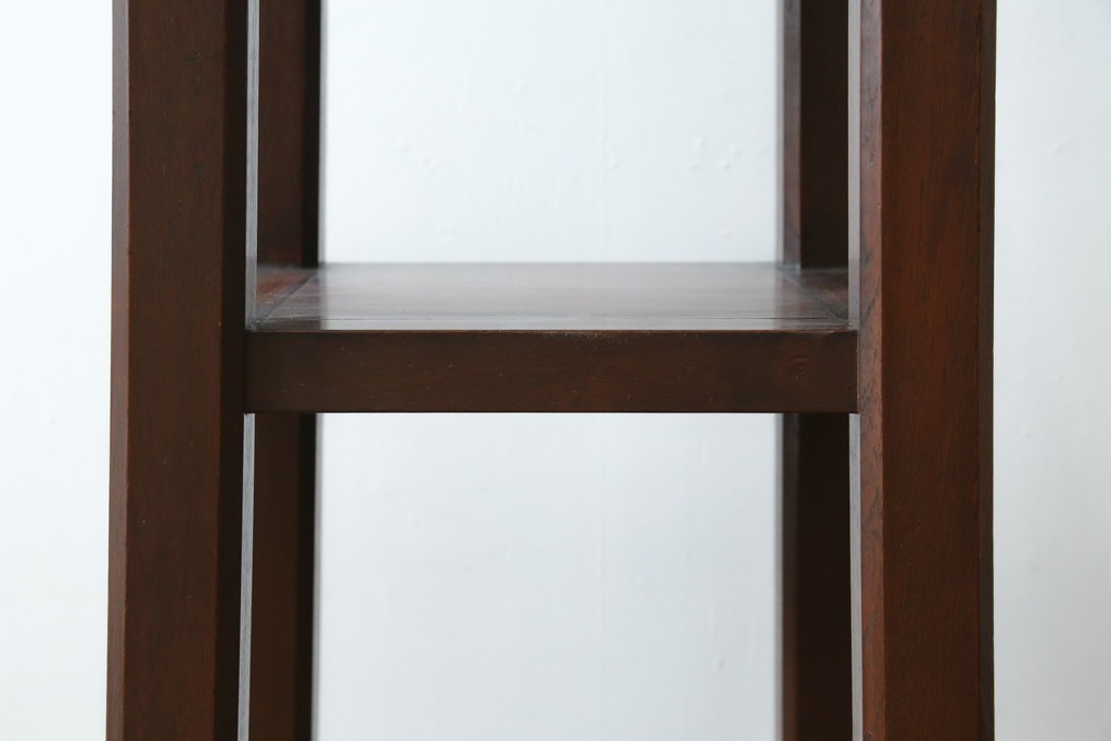 和製アンティーク　激レア　彫刻家　山根八春(やまねやつはる、はっしゅん)　レリーフ入り　なかなかお目にかかれない希少なサイドテーブル　(R-062411)