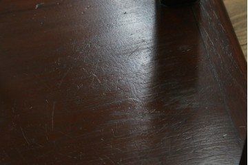 和製アンティーク　激レア　彫刻家　山根八春(やまねやつはる、はっしゅん)　レリーフ入り　なかなかお目にかかれない希少なサイドテーブル　(R-062411)