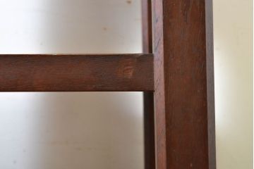 和製アンティーク　激レア　彫刻家　山根八春(やまねやつはる、はっしゅん)　レリーフ入り　なかなかお目にかかれない希少なサイドテーブル(花台、コーナーラック、飾り棚)(R-062411)