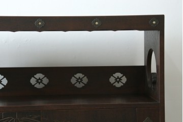 和製アンティーク　彫刻家　山根八春(やまねやつはる、はっしゅん)　吉祥モチーフが散りばめられた収納棚　(R-062413)