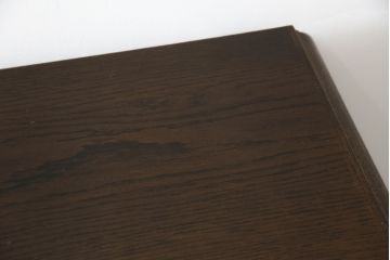 中古　美品　カリモク家具(karimoku)　ドマーニ(domani)　シックな色合いと凝った面取りデザインがクラシカルな雰囲気を醸し出すサイドボード(サイドキャビネット、収納棚、戸棚、飾り棚)(R-062414)