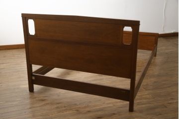 中古　DREXEL HERITAGE(ドレクセルヘリテイジ)　Triune(トライユン)　落ち着いた雰囲気づくりを叶えるベッド(セミダブル)(R-062415)