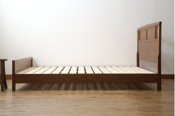 中古　DREXEL HERITAGE(ドレクセルヘリテイジ)　Triune(トライユン)　落ち着いた雰囲気づくりを叶えるベッド(セミダブル)(R-062415)