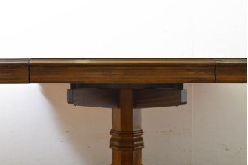 中古　DREXEL HERITAGE(ドレクセルヘリテイジ)　Grand Villa(グランドヴィラ)　上品なデザインのダイニングテーブル(エクステンションテーブル、拡張式テーブル、食卓、2人掛け、4人掛け、6人掛け)(定価約60万円)(R-062416)