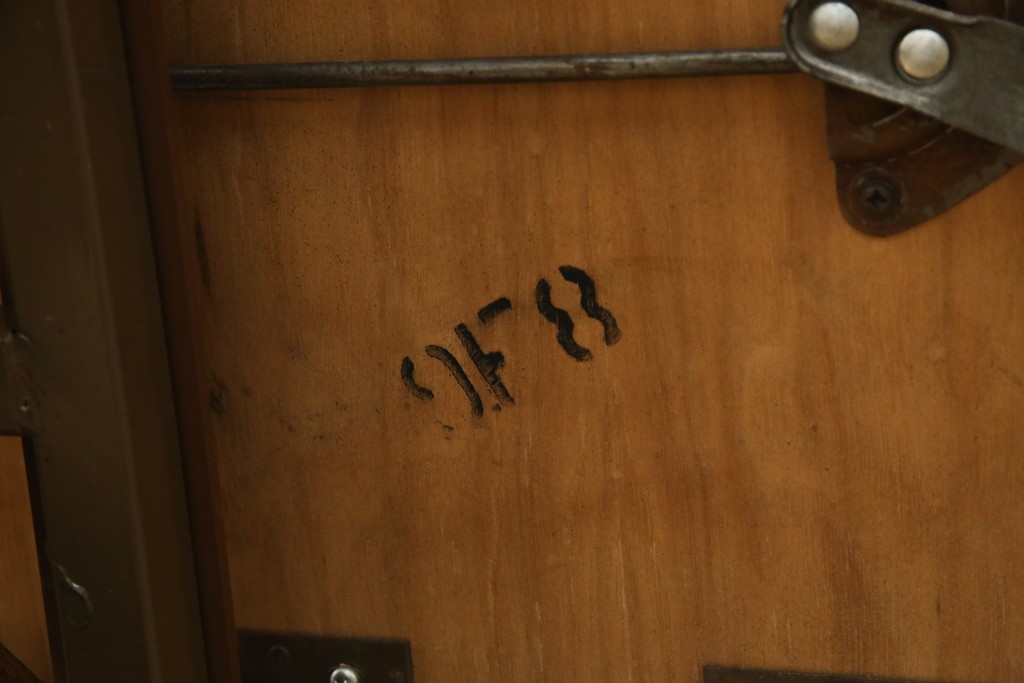 中古　DREXEL HERITAGE(ドレクセルヘリテイジ)　Grand Villa(グランドヴィラ)　上品なデザインのダイニングテーブル　定価約60万円　(R-062416)