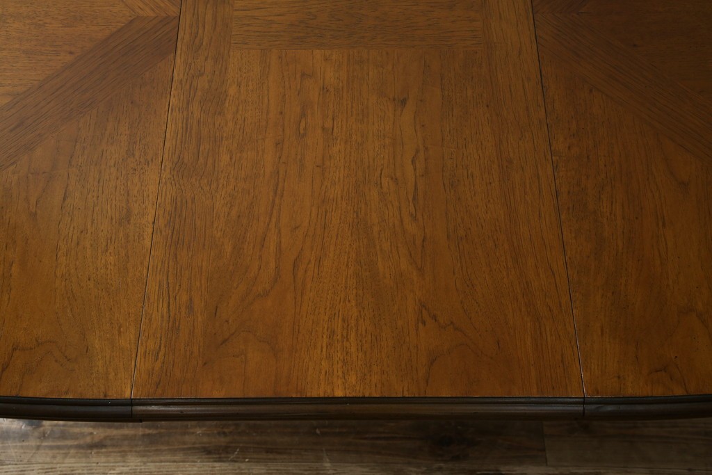 中古　DREXEL HERITAGE(ドレクセルヘリテイジ)　Grand Villa(グランドヴィラ)　上品なデザインのダイニングテーブル　定価約60万円　(R-062416)