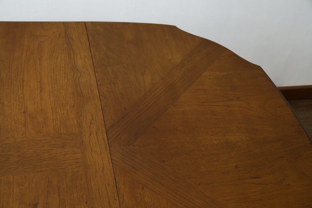 中古　DREXEL HERITAGE(ドレクセルヘリテイジ)　Grand Villa(グランドヴィラ)　上品なデザインのダイニングテーブル　定価約60万円　(R-062416)