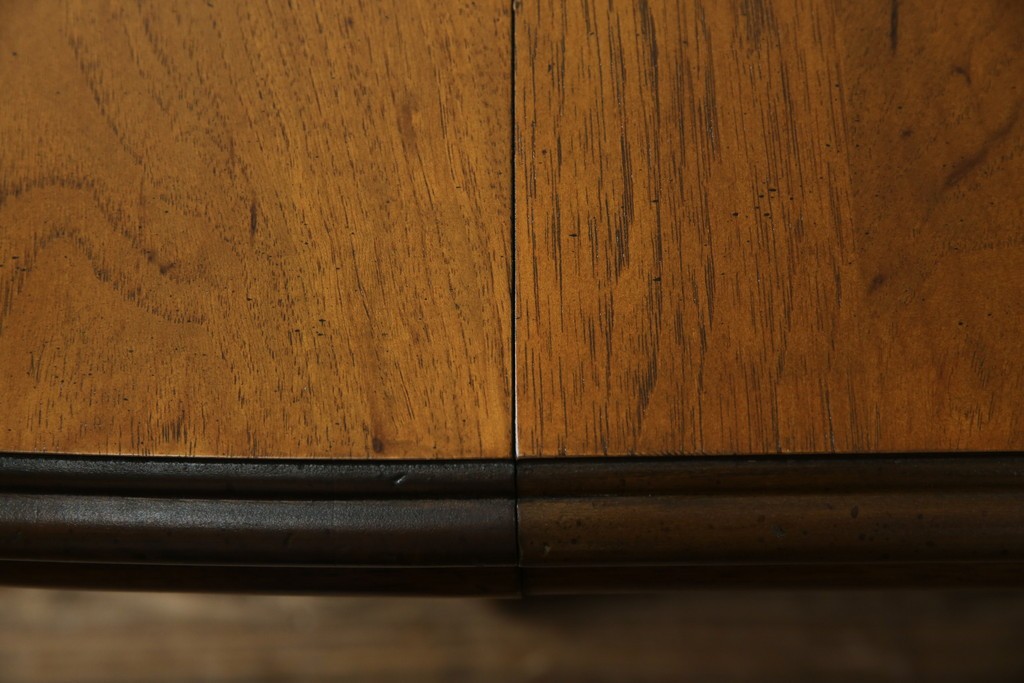 中古　DREXEL HERITAGE(ドレクセルヘリテイジ)　Grand Villa(グランドヴィラ)　上品なデザインのダイニングテーブル　定価約60万円　(R-062416)